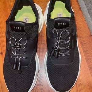 Women running sneakers